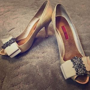 Carolina Herrera pumps size 38